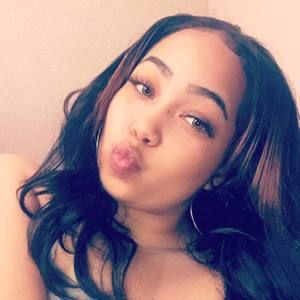 Meet your Posher, Summer